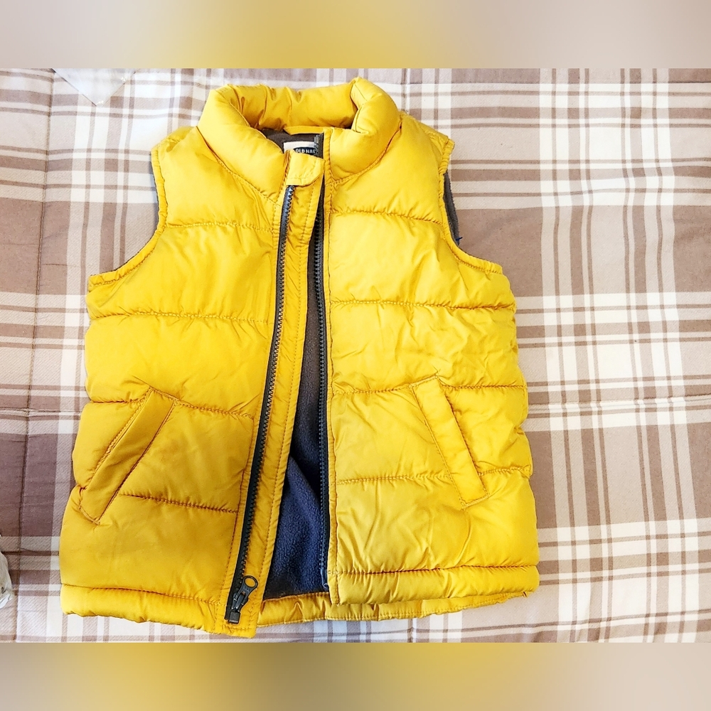 Old navy vest